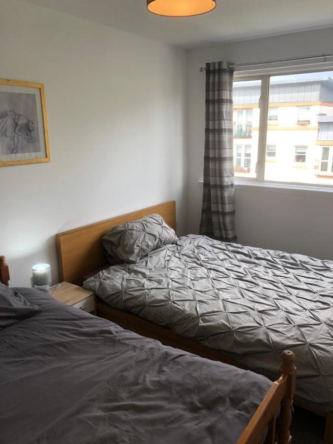 Lighthouse Apartment Largs Buitenkant foto
